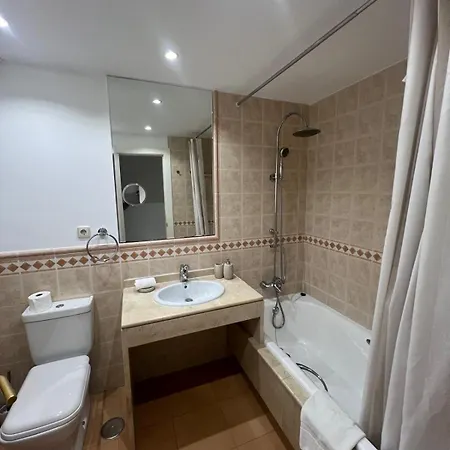 Oasis De Marbella, 2 Bedrooms On The Golden Mile Marbella