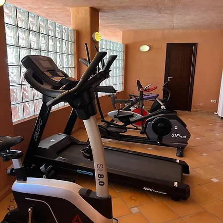 Oasis De Marbella, 2 Bedrooms On The Golden Mile *